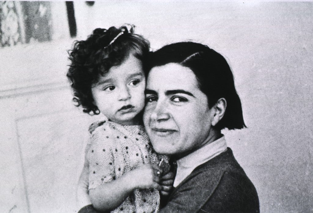 Dr. Fatima Meruik. Photoprint.